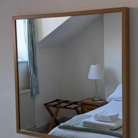 아파트 Eastgate Flat 23b