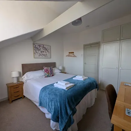 Eastgate Flat 23b * Pickering